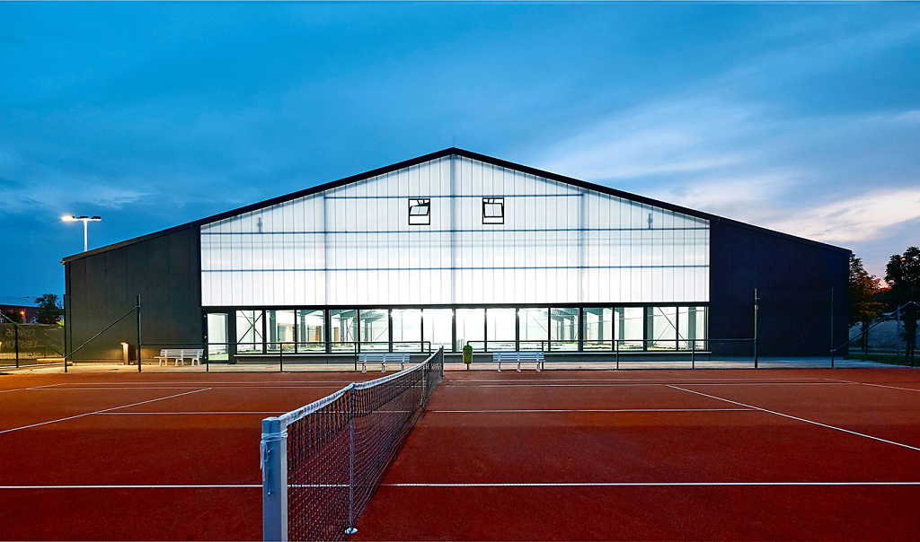 Architekturfotografie-Immobilienfotografie-werbefotografie-nuernberg-Tennis-Leistungs-Zentrum-Espenhain.jpg